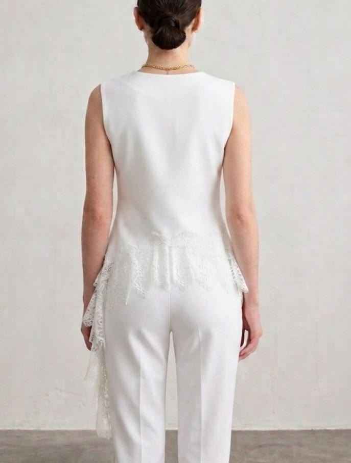 Dantel Detaylı Triko Yelek Elbise - Şık ve Modern Kadın Giyim